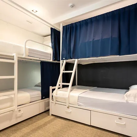 Hostal Stop Ab *