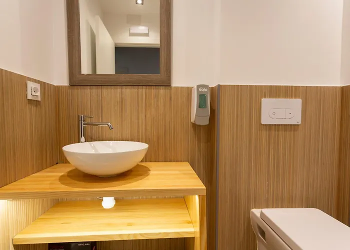 Stop Ab Хостел Малага